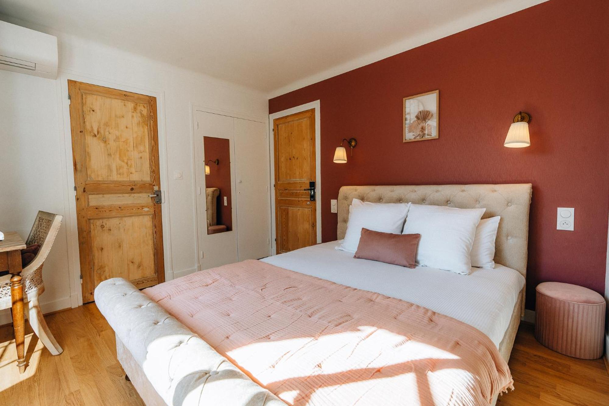 Hotel L'Abbaye Saint-Cyprien  Extérieur photo
